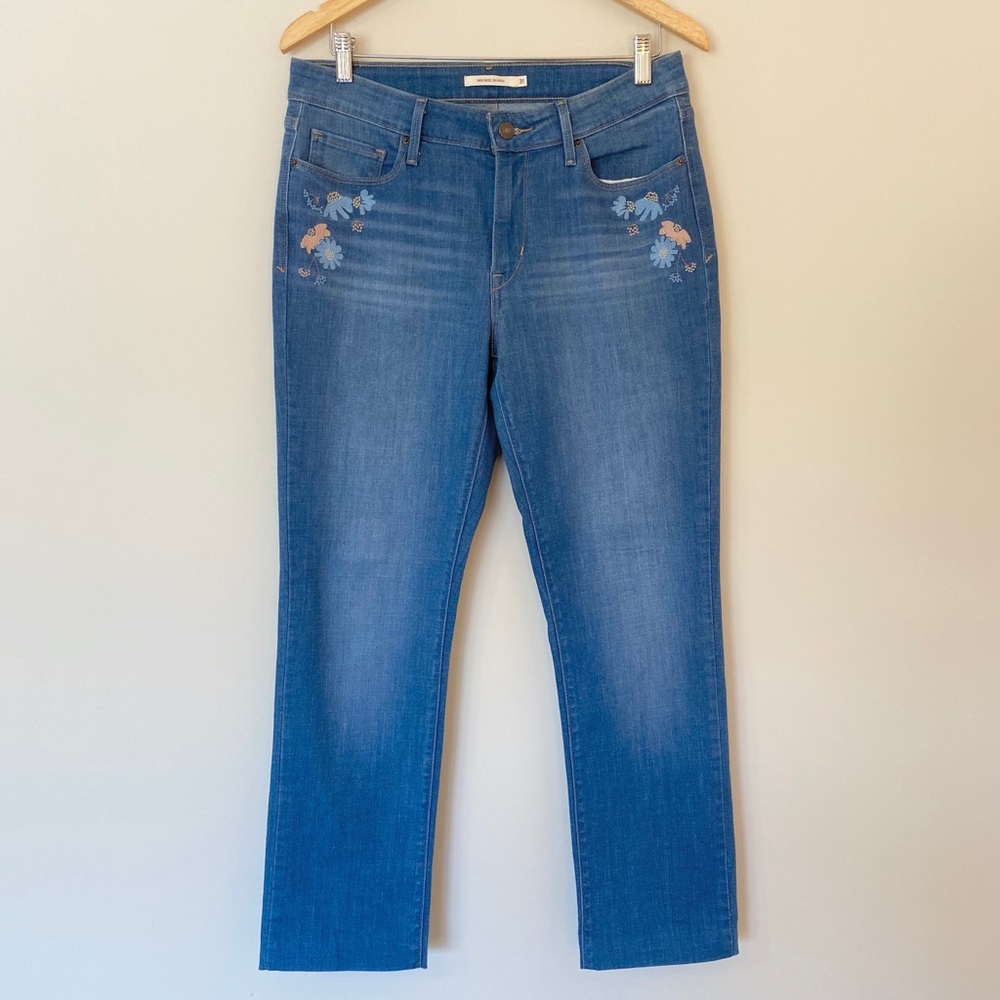 Levi Mid-Rise Skinny Jeans (31S)